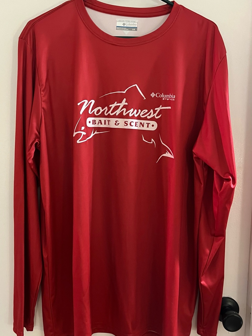 Columbia Red Northwest Bait & Scent Long-Sleeve Performance Shirt